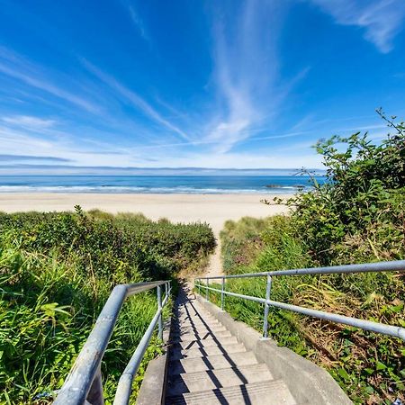 Lincoln City Beach Front Vacation Rental Екстер'єр фото