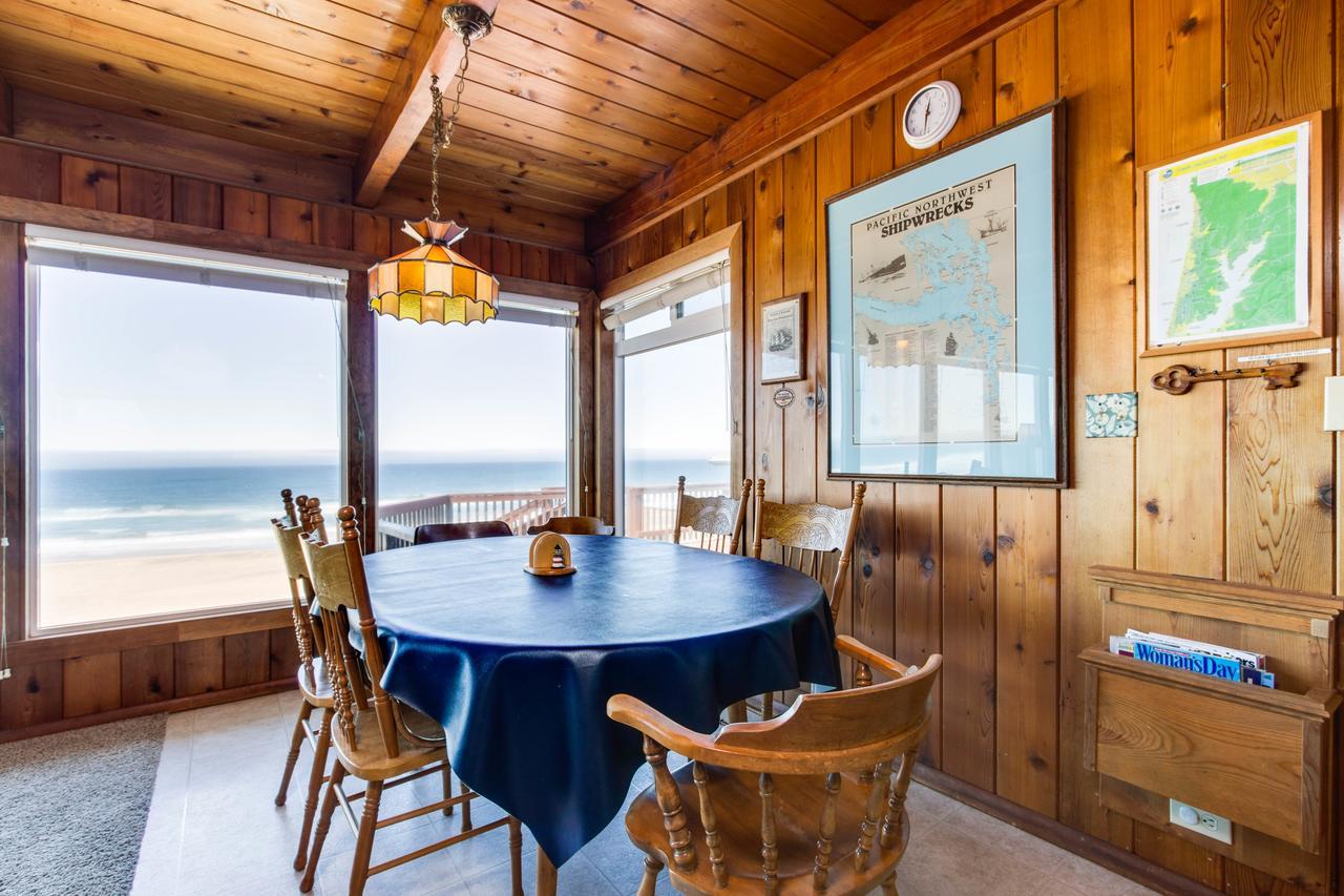 Lincoln City Beach Front Vacation Rental Екстер'єр фото