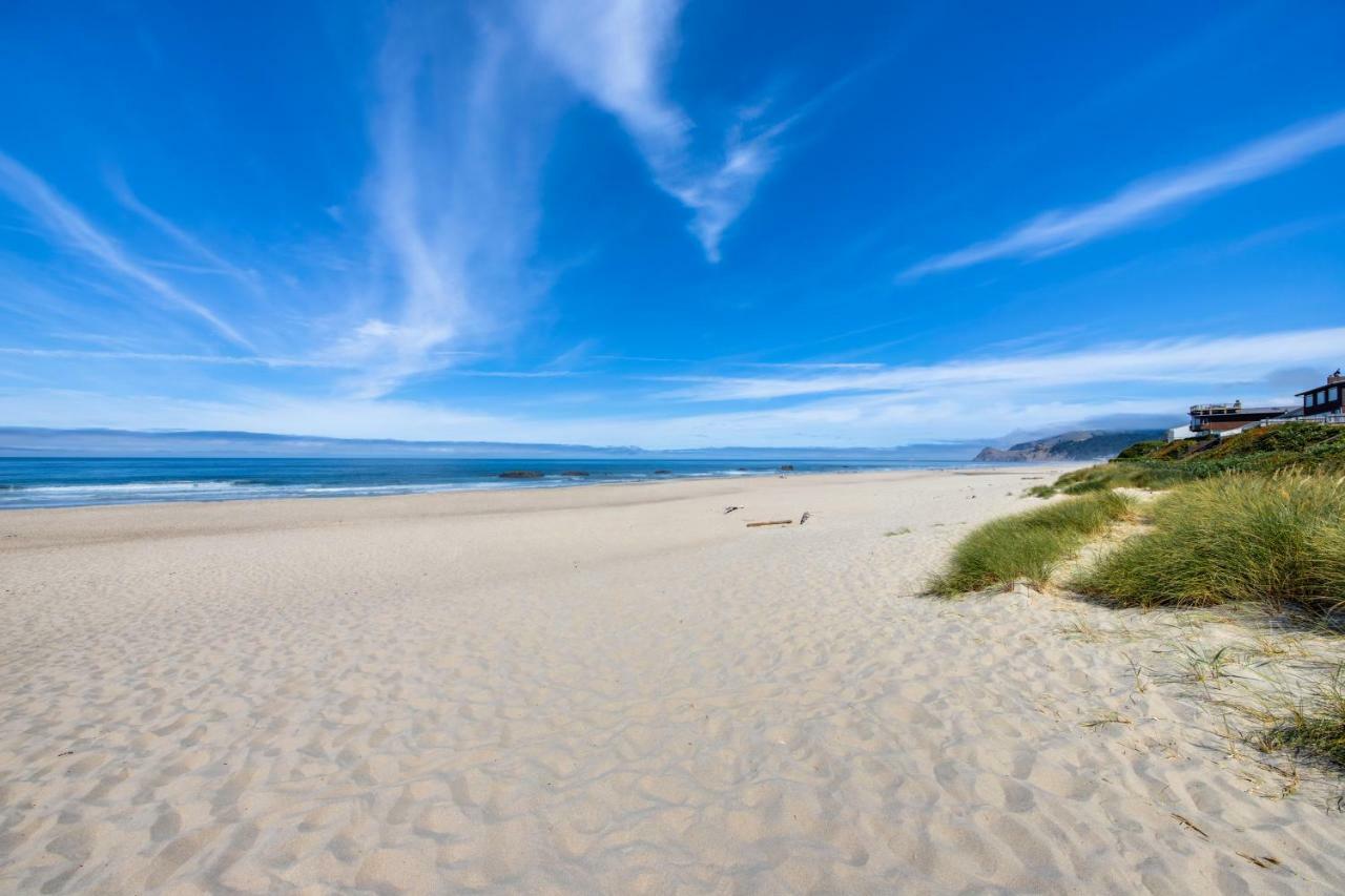 Lincoln City Beach Front Vacation Rental Екстер'єр фото